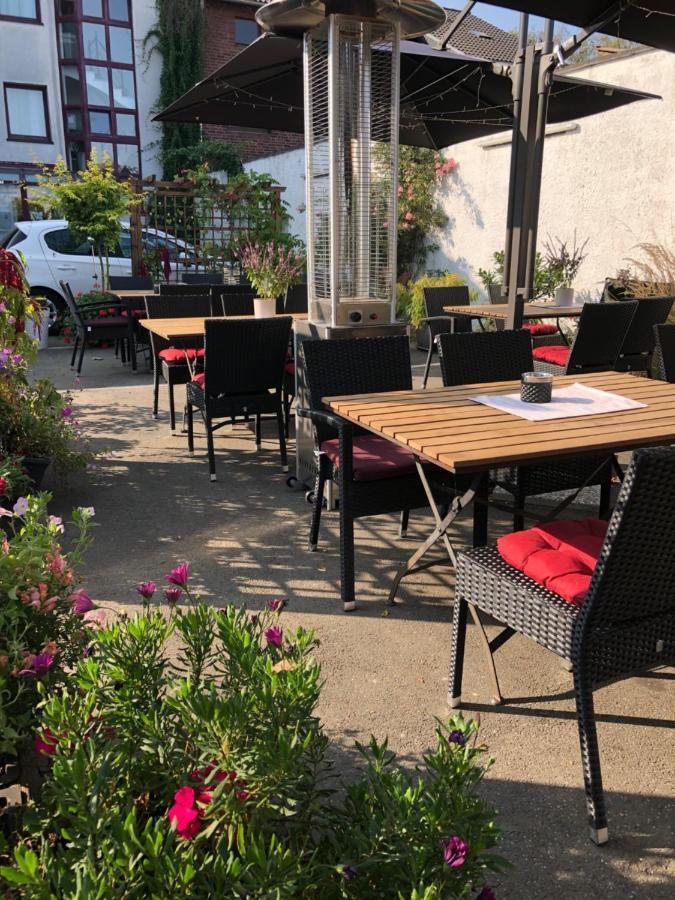 Hotel & Restaurant Arnoldusklause Düren - Eifel Eksteriør bilde